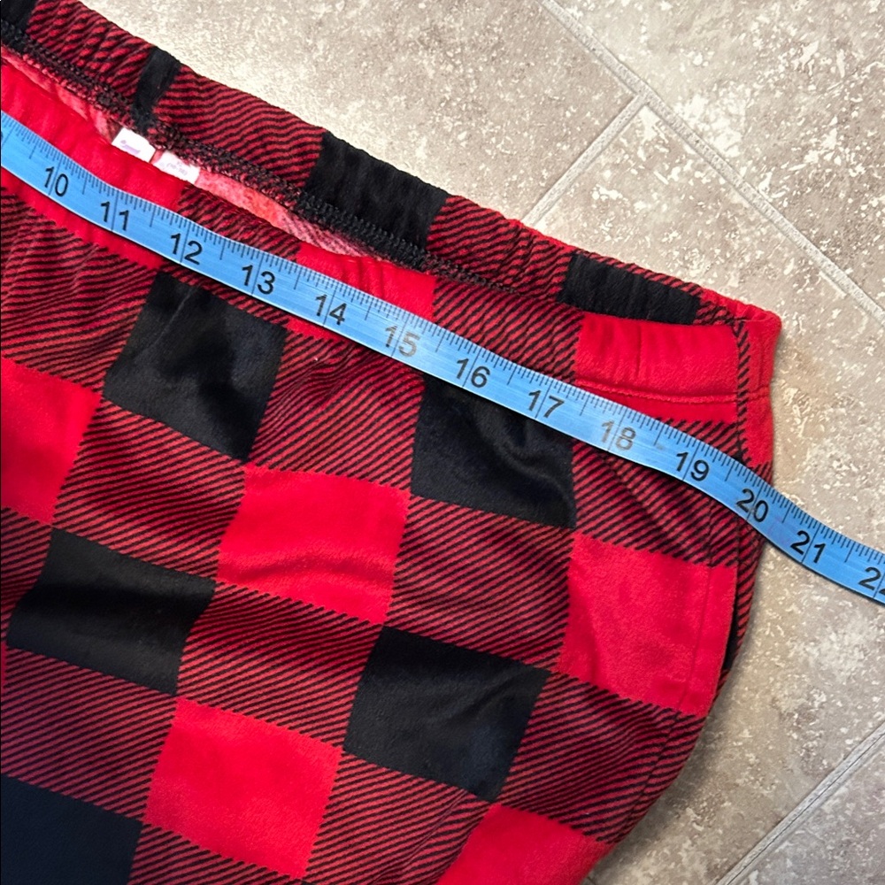 Cozy Red and Black Plaid Women’s Pajama Set XL 16-18 - Picture 7 of 9